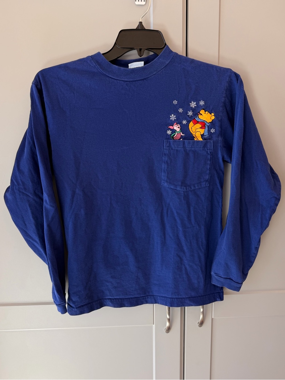 Disney Store Winnie the Pooh Piglet Snowflake Pocket Long Sleeve Black Shirt S